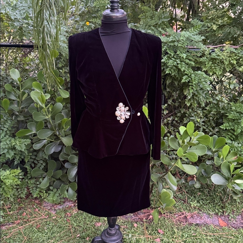 Patra black velvet skirt suit, pearl & rhinestone brooch, vintage size 8